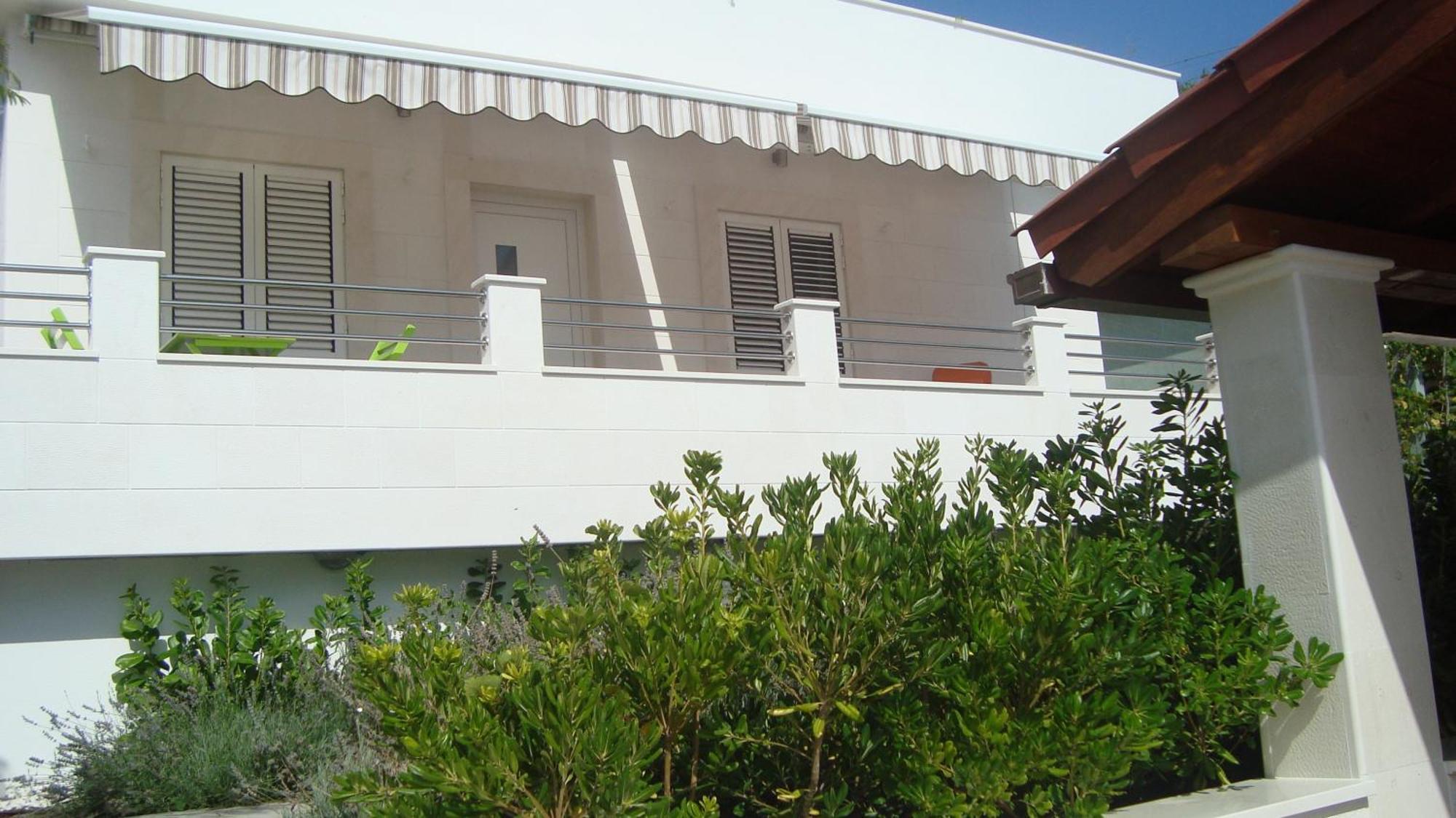 Apartments Niana With Heated Seawater Swimingpool Donji Okrug  Exteriör bild