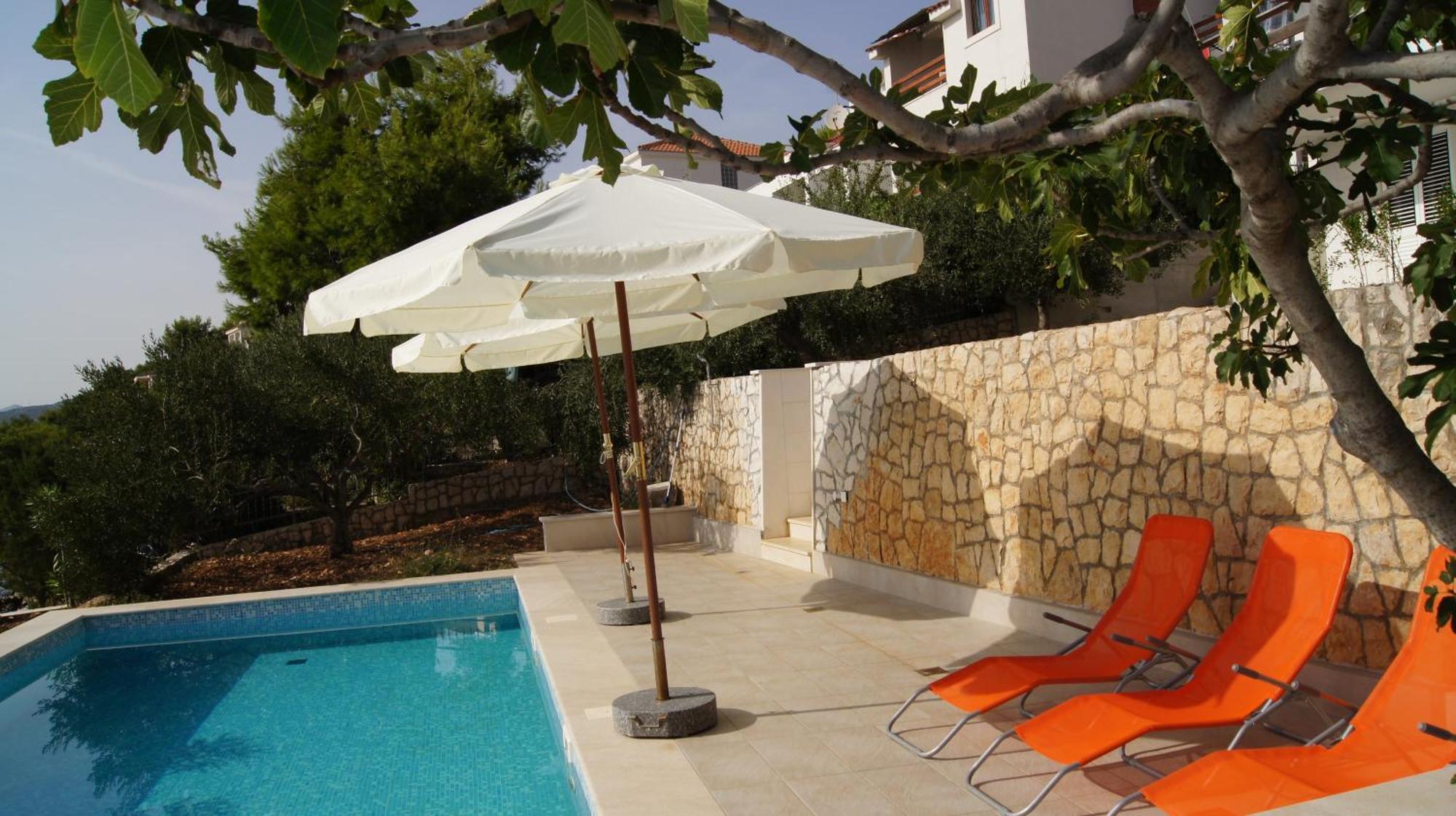 Apartments Niana With Heated Seawater Swimingpool Donji Okrug  Exteriör bild
