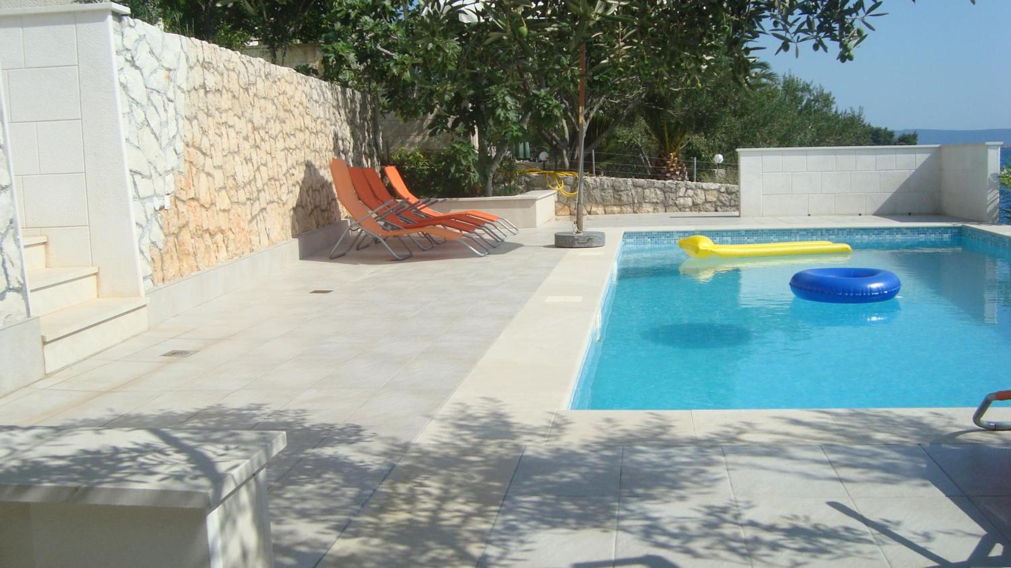 Apartments Niana With Heated Seawater Swimingpool Donji Okrug  Exteriör bild