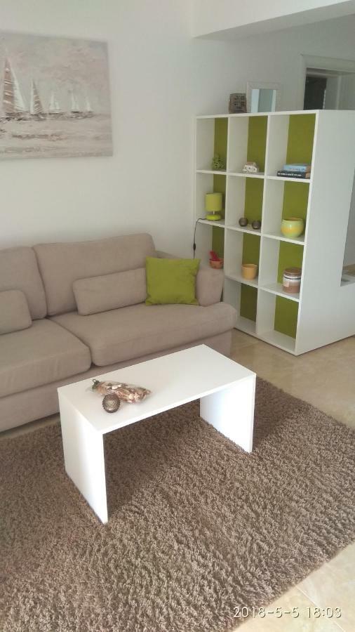 Apartments Niana With Heated Seawater Swimingpool Donji Okrug  Exteriör bild